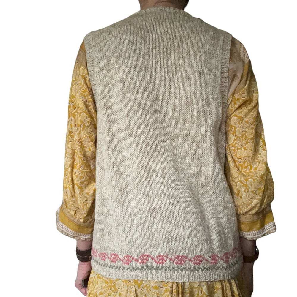 Vintage 90’s Talbots Cream Rami Cotton Floral Vest - Picture 4 of 8